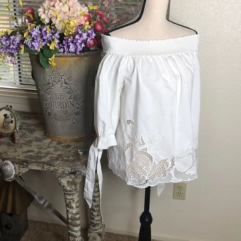 Chelsea 28 White Off Shoulder Top - Picture 2 of 9